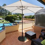 Pool & Sea Oporto Alloggio in famiglia *
