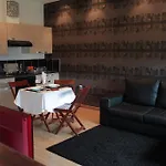 Проживание в семье Pool & Sea Oporto *