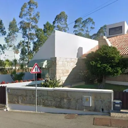 Pool & Sea Oporto Homestay *