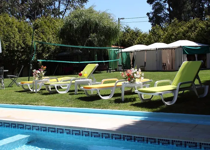בית אירוח Pool & Sea Oporto אספיניו