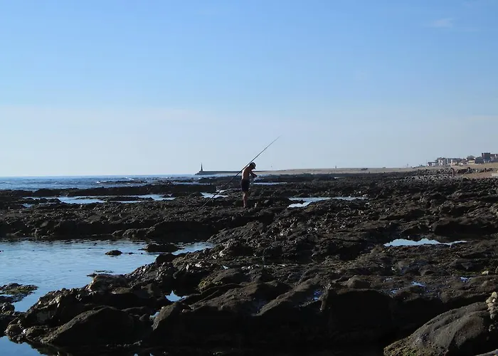 Pool & Sea Oporto אספיניו