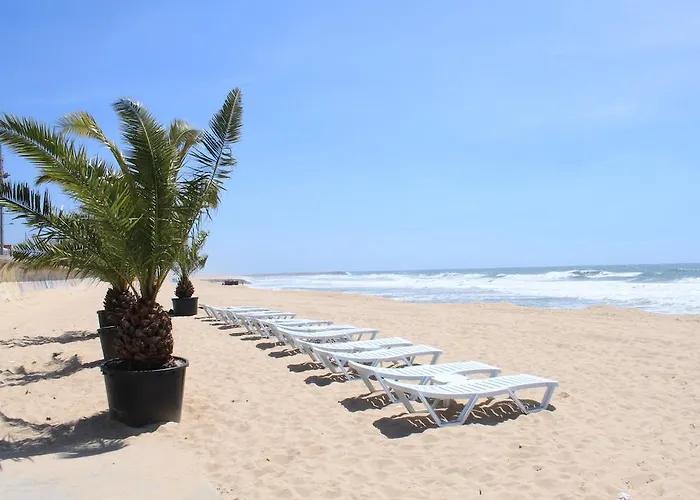 Pool & Sea Oporto אספיניו